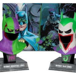 Batman DC Direct Mini Replica 1/3 2-pack Batman Cowls Hush & Knightfall (Jokerized) (Gold Label) 18 cm